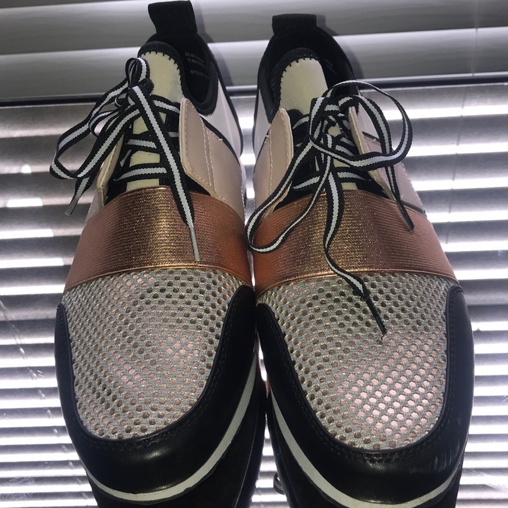 Slide in sneakers
